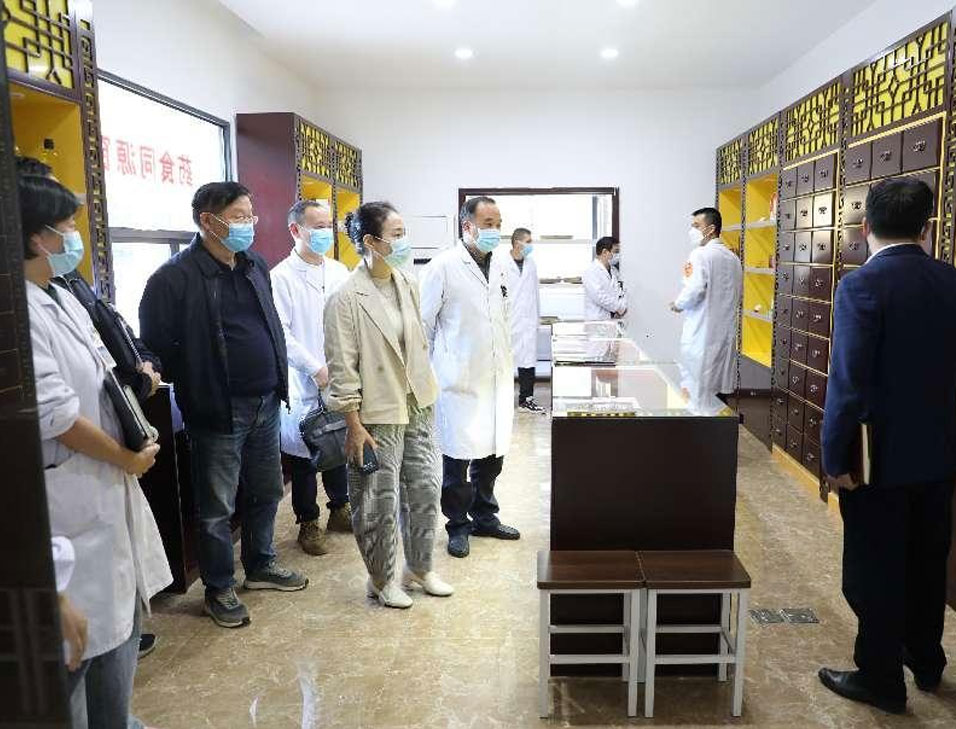市二醫(金陽醫院)院領導班子到基層宣講黨的二十大精神并組織召開貫徹落實黨的二十大精神調研座談會